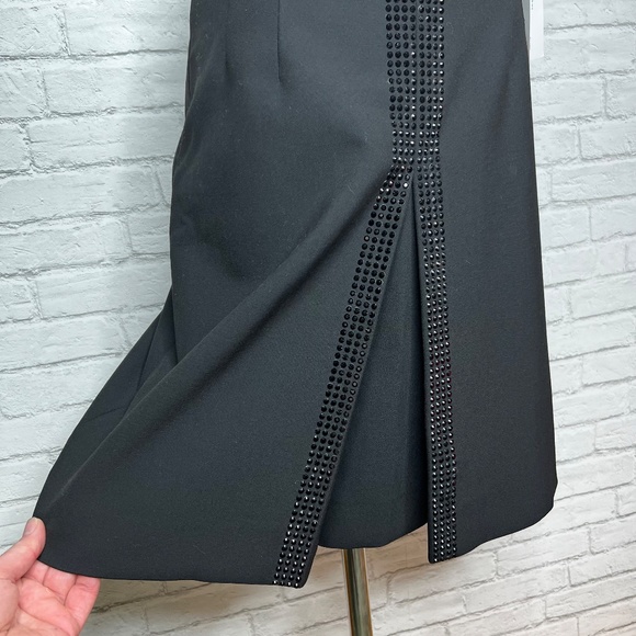 NWT Akris Punto Black A-Line Skirt with Black Embellishments, Size 4 - Picture 7 of 10